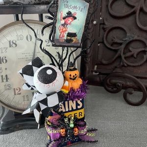 Halloween Decoration Handmade: Antique Cains Spice Can with vintage trinkets